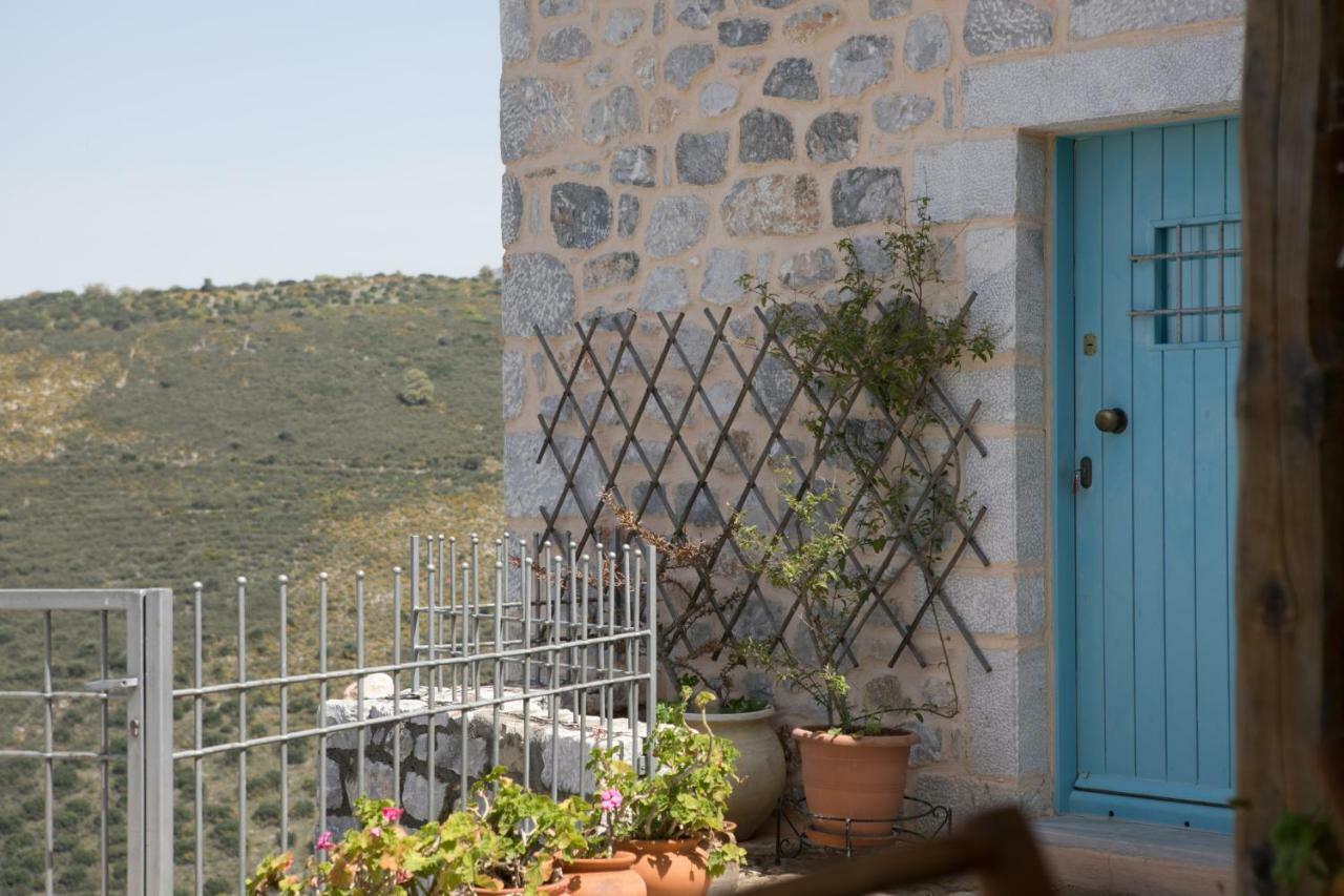 Villa Smaragda Limeni Exterior photo
